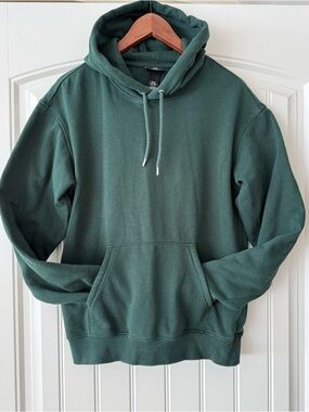 H&M Forest Green Pullover Hoodie. Size XS Oversized.